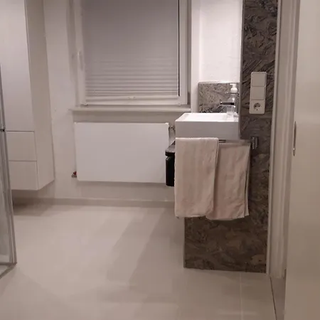 Gaestezimmer Juelich Mit Kueche Apartment