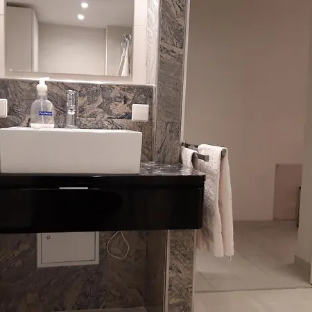 Gaestezimmer Juelich Mit Kueche Weil am Rhein