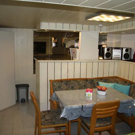 Gaestezimmer Juelich Homestay Weil am Rhein